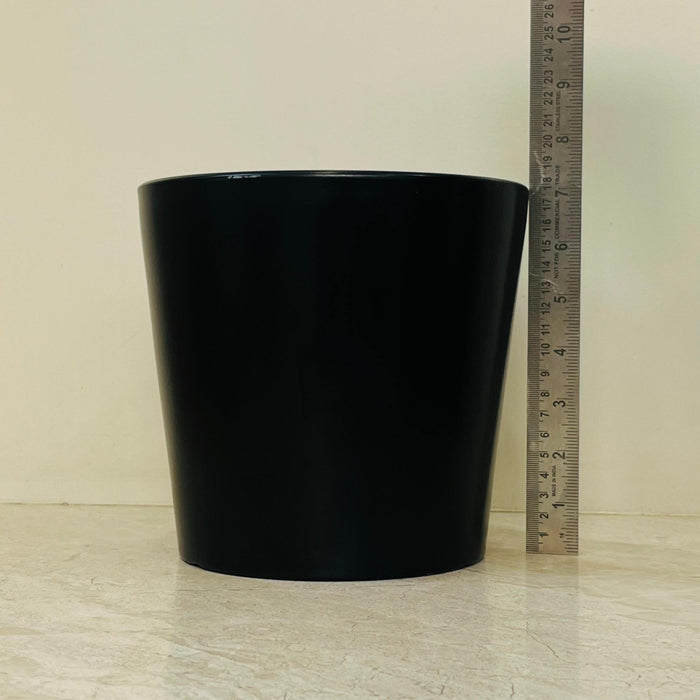 Matte black ceramic pot collection