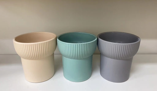 Ribbed and smooth design ceramic plant pots