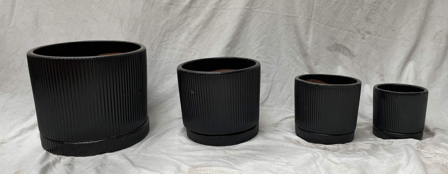 Black Fluted Ceramic Pot Large